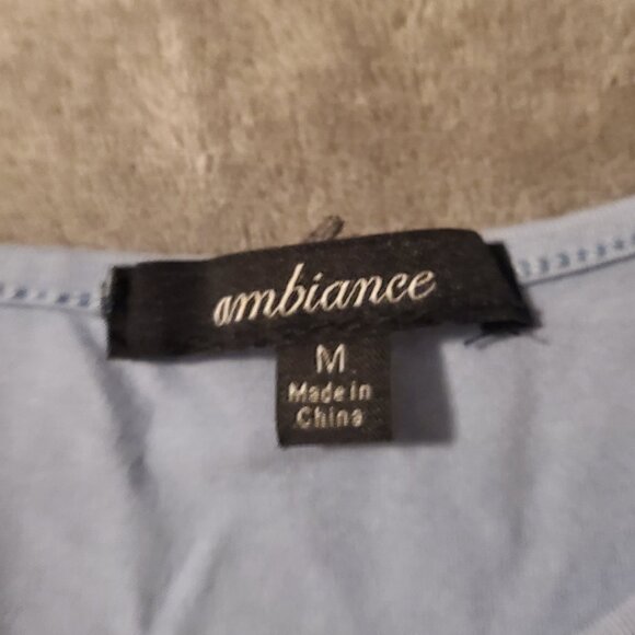 Teardrop Cut Out Crop Top - Picture 6 of 7